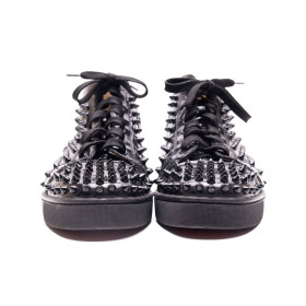 LOUBOUTIN 
