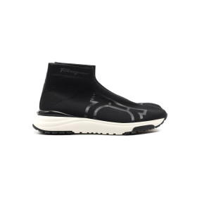 FERRAGAMO DESCRIPCIóN COMPLETA DEL ARTíCULO, CON DETALLES Y CARACTERíSTICAS COMPLETAS QUE AYUDEN Y/O MOTIVEN AL COMPRADOR A ADQUIRIRLO
