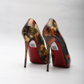 LOUBOUTIN 