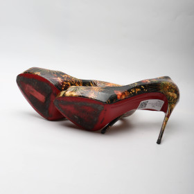 LOUBOUTIN 