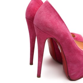 LOUBOUTIN 