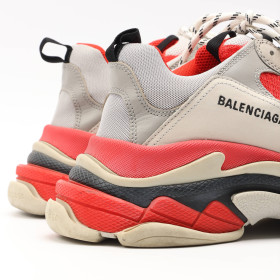 BALENCIAGA 
