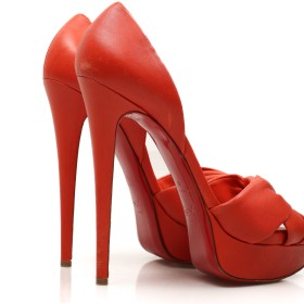 LOUBOUTIN 
