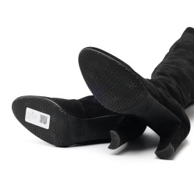STUART WEITZMAN 