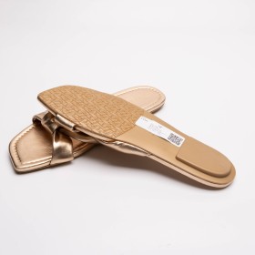STUART WEITZMAN 