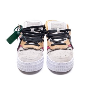 OFF WHITE 