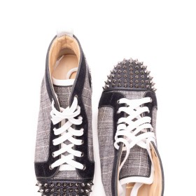 LOUBOUTIN 