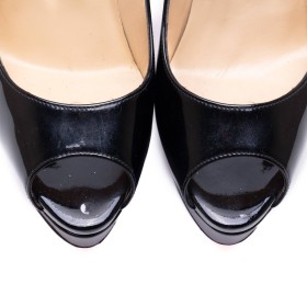 LOUBOUTIN 