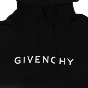 GIVENCHY 