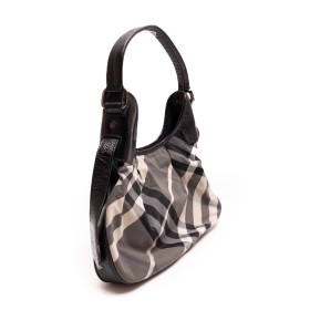 BURBERRY *INCLUYE CARTERA
