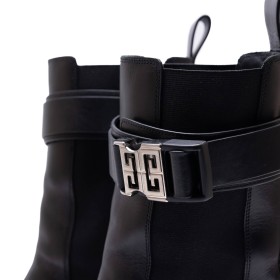 GIVENCHY 