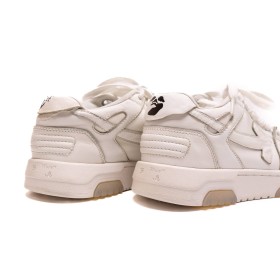 OFF WHITE 
