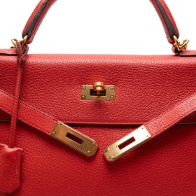 HERMES -COLOR: ROUGE PIGMENT 
-TIPO DE PIEL: TOGO 