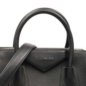 GIVENCHY 