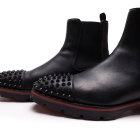LOUBOUTIN 