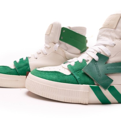 OFF WHITE 