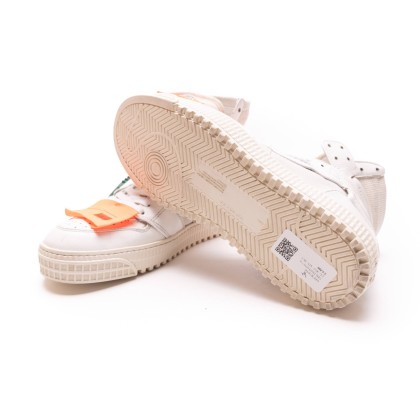 OFF WHITE 