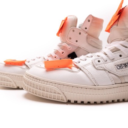 OFF WHITE 