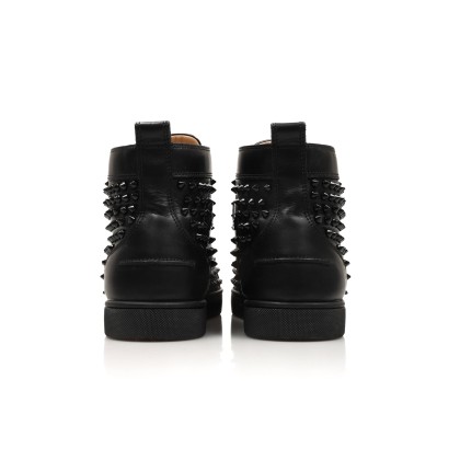 LOUBOUTIN 