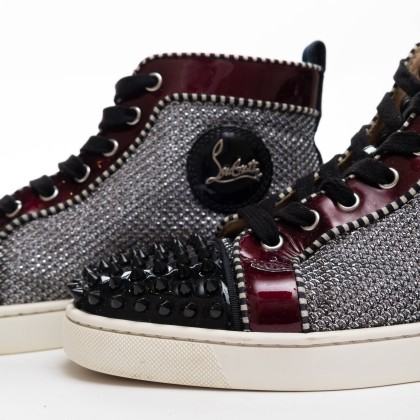 LOUBOUTIN 