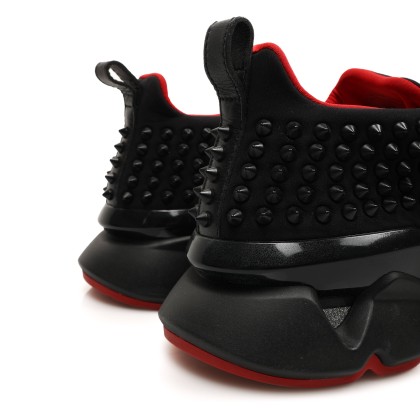 LOUBOUTIN 