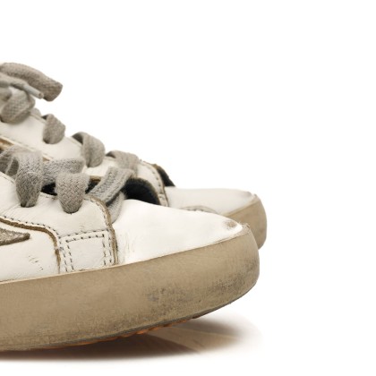 GOLDEN GOOSE 