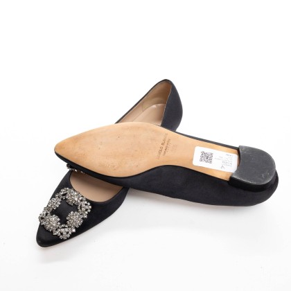 MANOLO BLAHNIK 