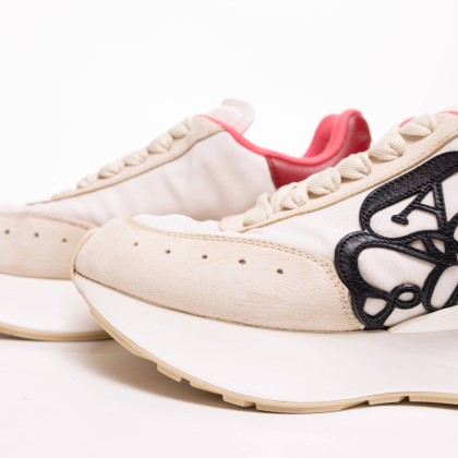 ALEXANDER MCQUEEN 