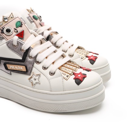 PRADA 