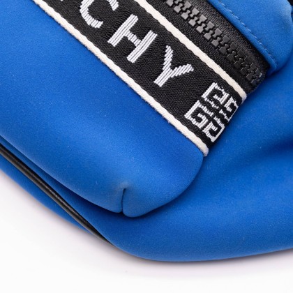 GIVENCHY 