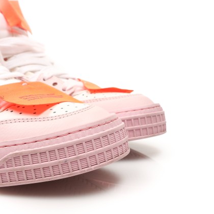 OFF WHITE 