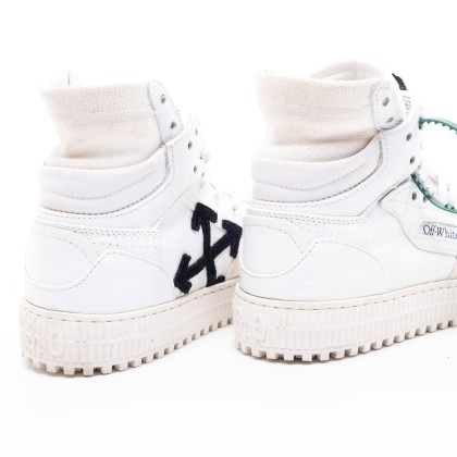 OFF WHITE 
