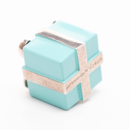 TIFFANY & CO 
