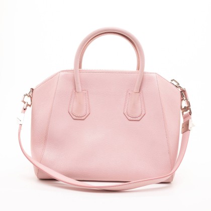 GIVENCHY 
