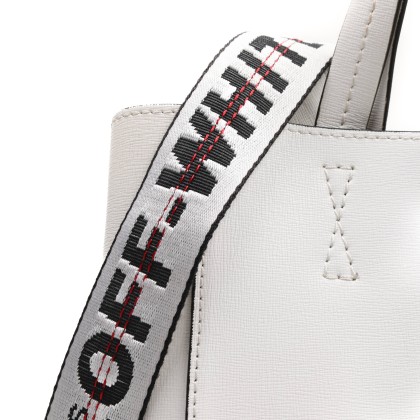 OFF WHITE 