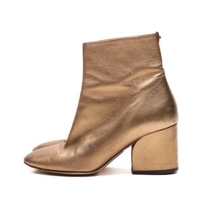 FERRAGAMO 