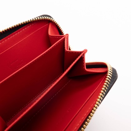 LOUBOUTIN 