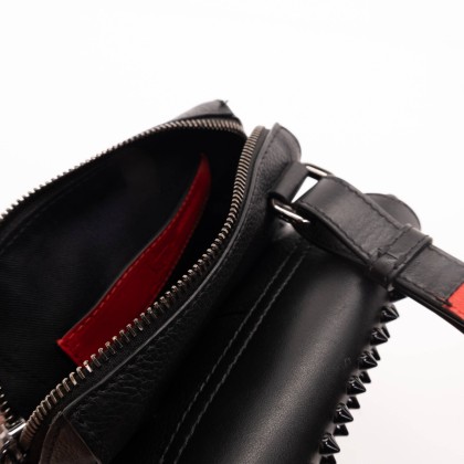 LOUBOUTIN 