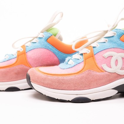 CHANEL 