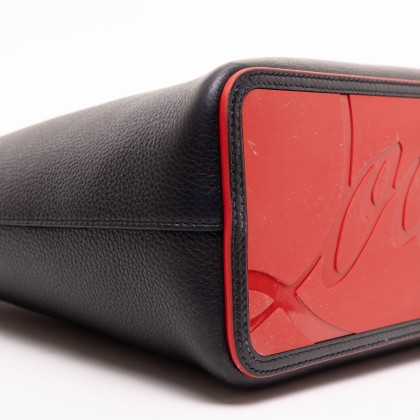 LOUBOUTIN 