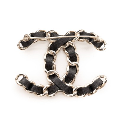 CHANEL BROCHE CC CADENA