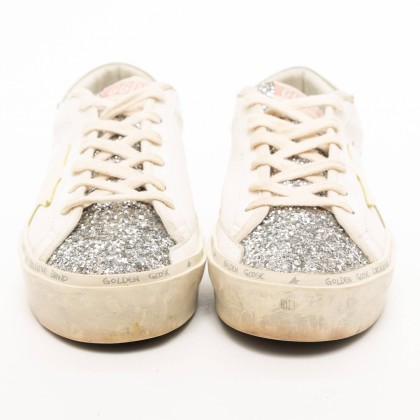 GOLDEN GOOSE 