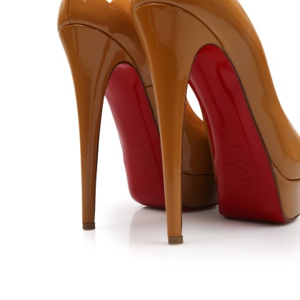 LOUBOUTIN 