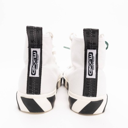 OFF WHITE 