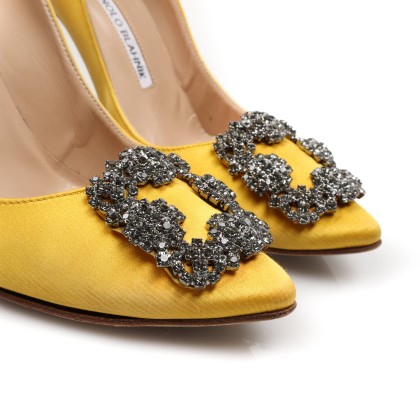 MANOLO BLAHNIK 