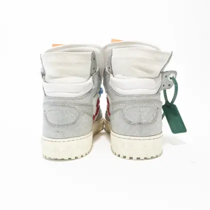 OFF WHITE 