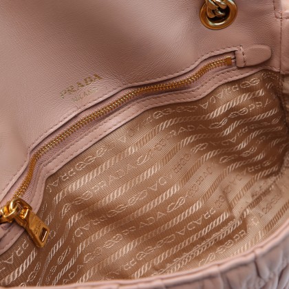 PRADA 