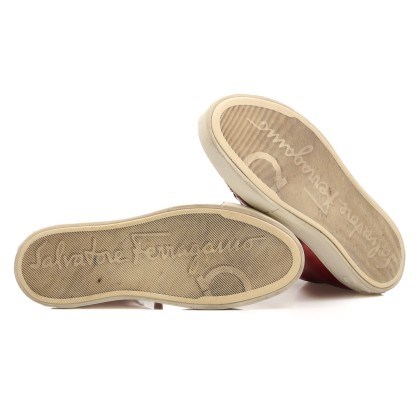 FERRAGAMO 