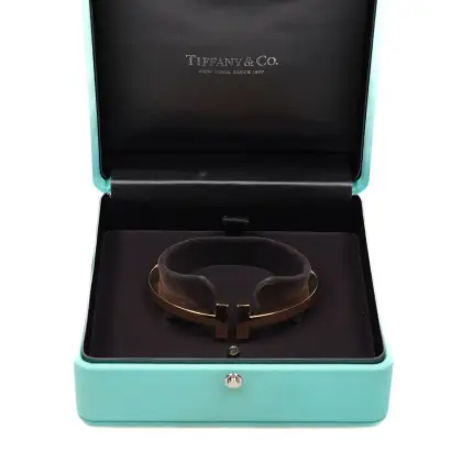 TIFFANY & CO 