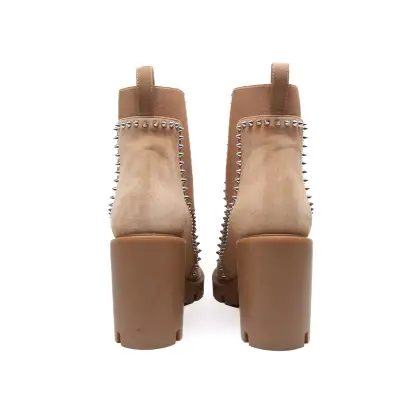 LOUBOUTIN 